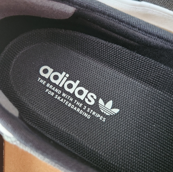 Adidas shmoofoil slip on sneaker - Picture 4 of 4